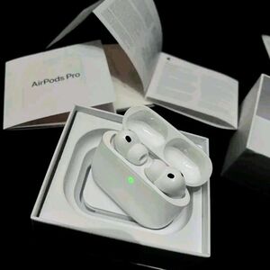 Apple AirPods Pro - Sleek White Design